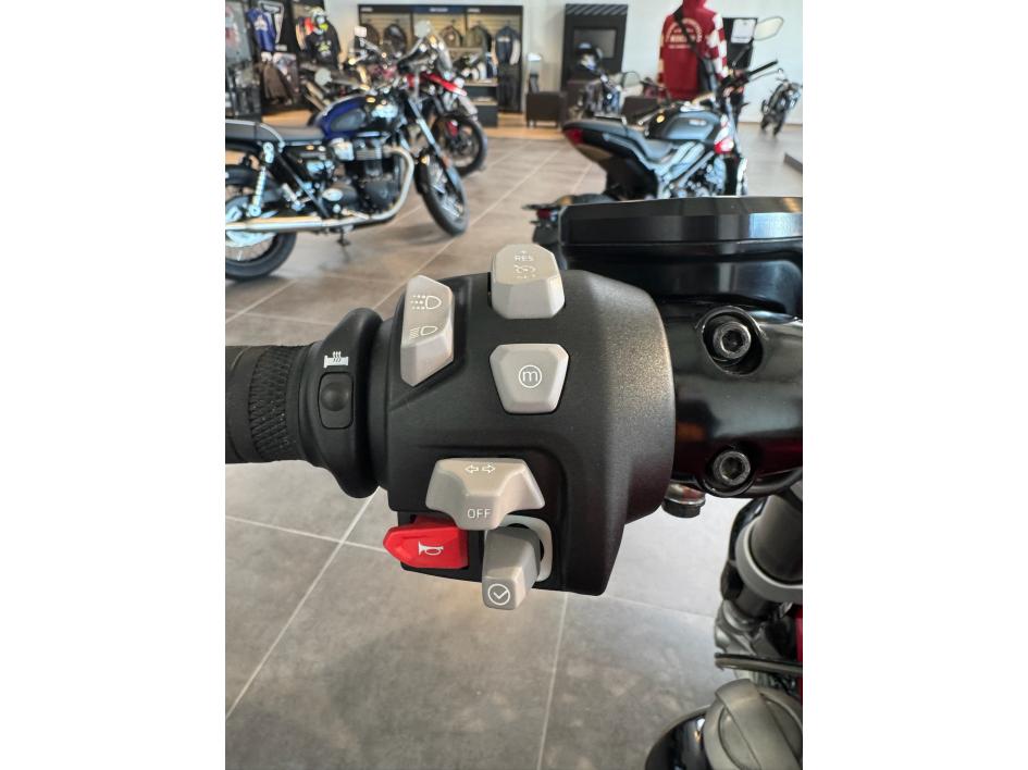TRIUMPH ROCKET 3R Edition 221 pour 327 €/mois triumph Agen