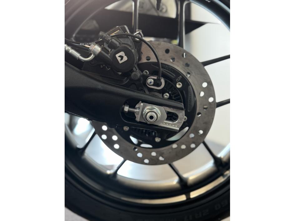 TRIUMPH SPEED 400 NEUVE  POUR 113 € MOIS CHEZ TRIUMPH 47 AGEN