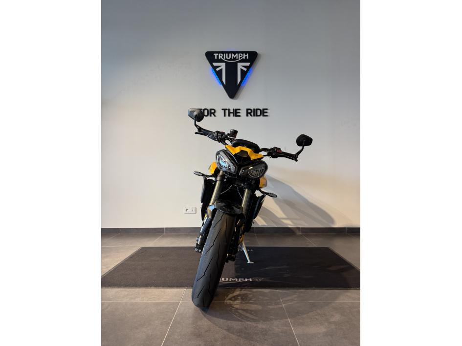 TRIUMPH STREET TRIPLE 765 RS POUR 204€ /MOIS CHEZ TRIUMPH AGEN 