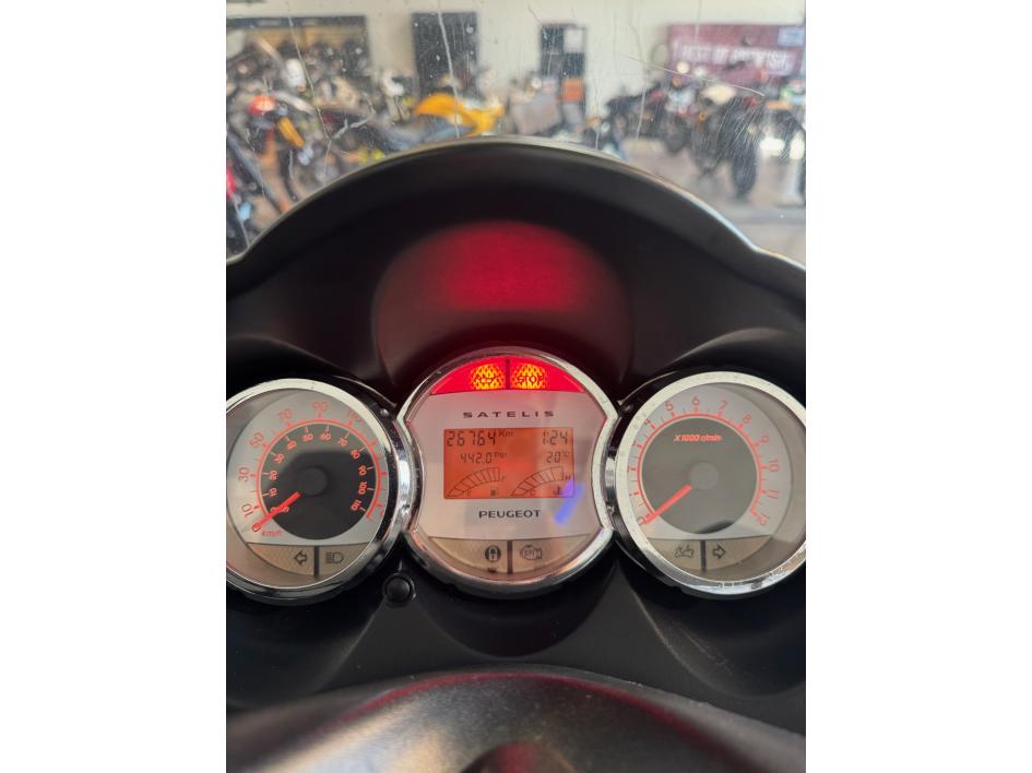 PEUGEOT SATELIS 400
