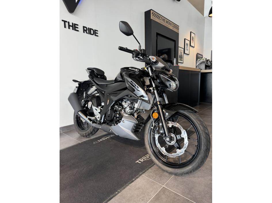 SUZUKI gsx-s 125 pour 95€/ mois sans apport chez Triumph Agen