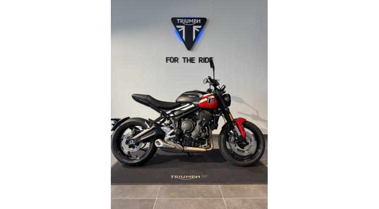 TRIUMPH TRIDENT 660